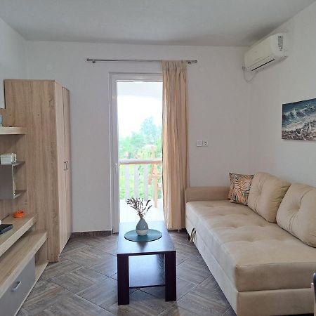 Dk Apartments Krasici Tivat Bagian luar foto
