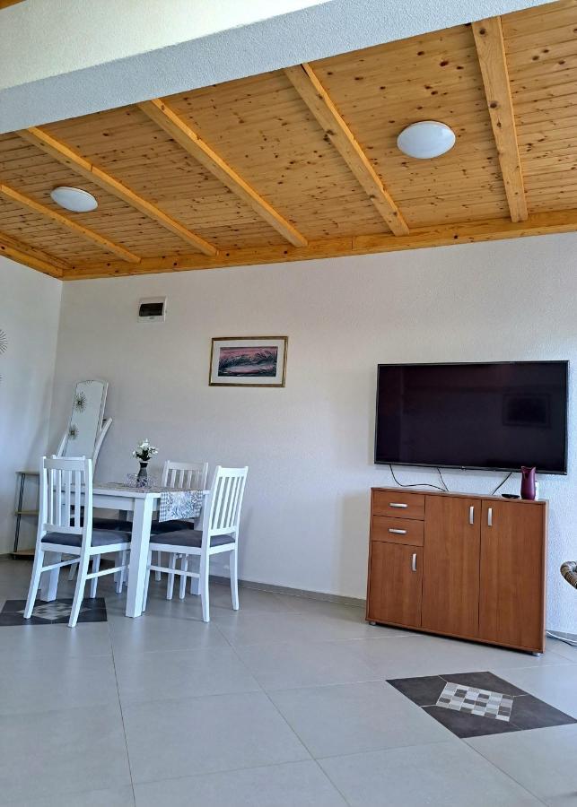 Dk Apartments Krasici Tivat Bagian luar foto